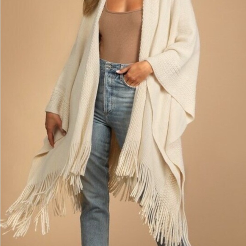 Lulu's Cream Fringe Poncho
